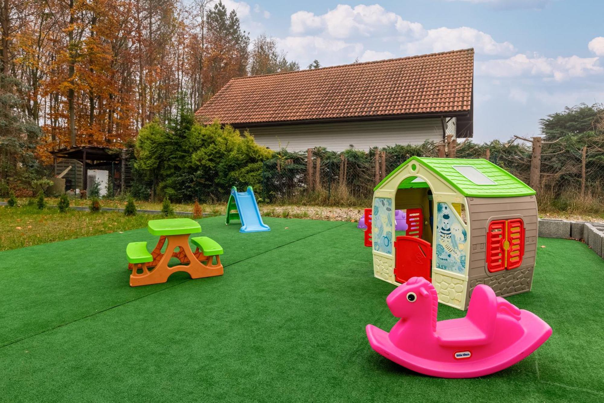 Dom Ostoya Wrzosowo - Ogrod, Plac Zabaw & Klimatyzacja By Noclegi Renters Radawka エクステリア 写真